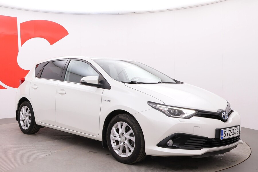 Toyota Auris vaihtoauto