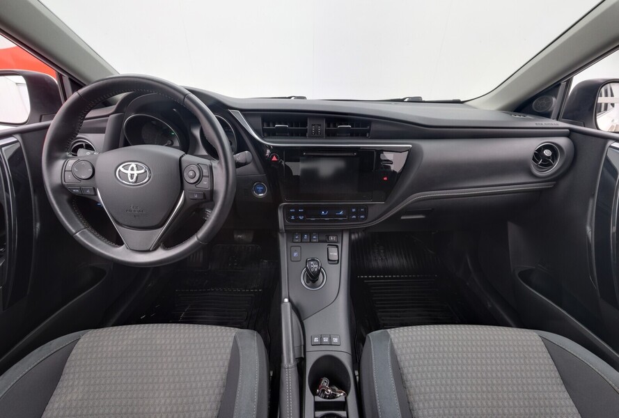 Toyota Auris vaihtoauto
