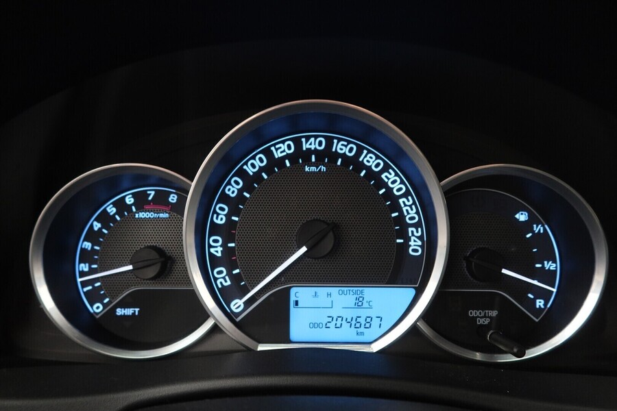 Toyota Auris vaihtoauto