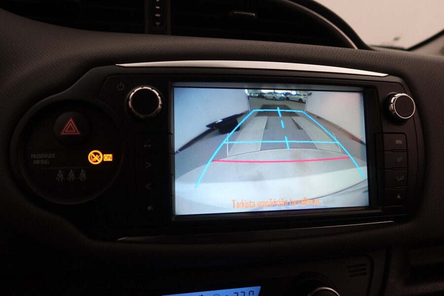 Toyota Yaris vaihtoauto