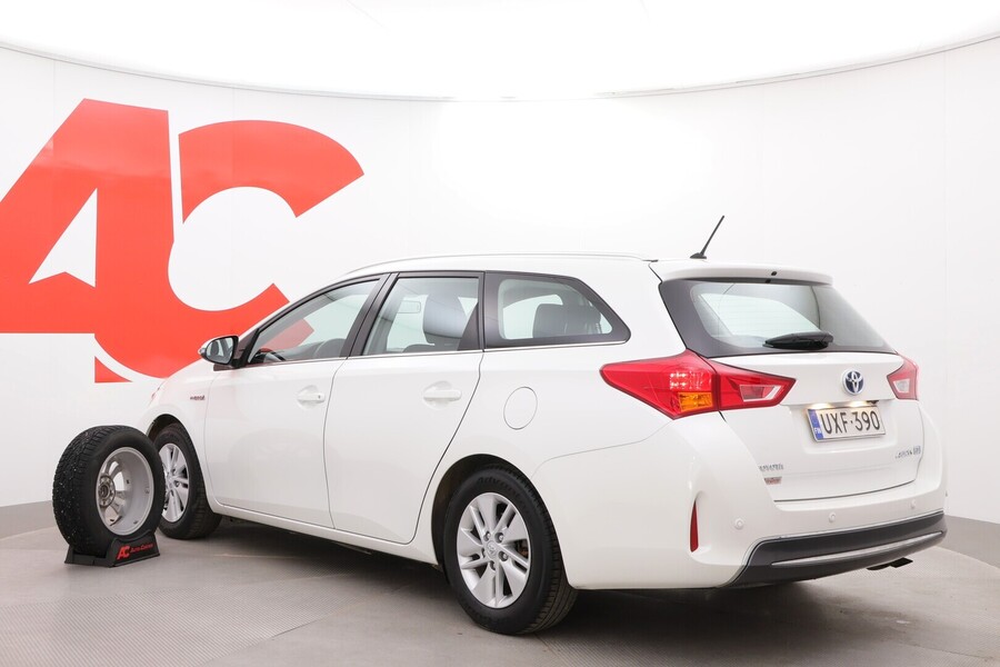 Toyota Auris vaihtoauto