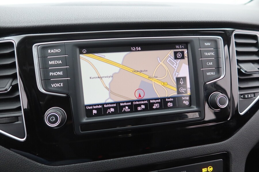 Volkswagen Golf Sportsvan vaihtoauto