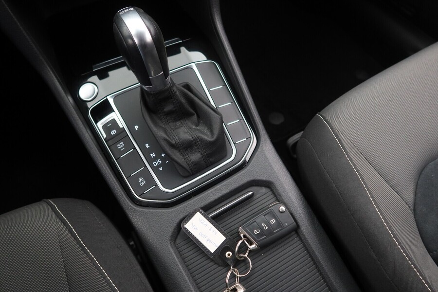 Volkswagen Golf Sportsvan vaihtoauto