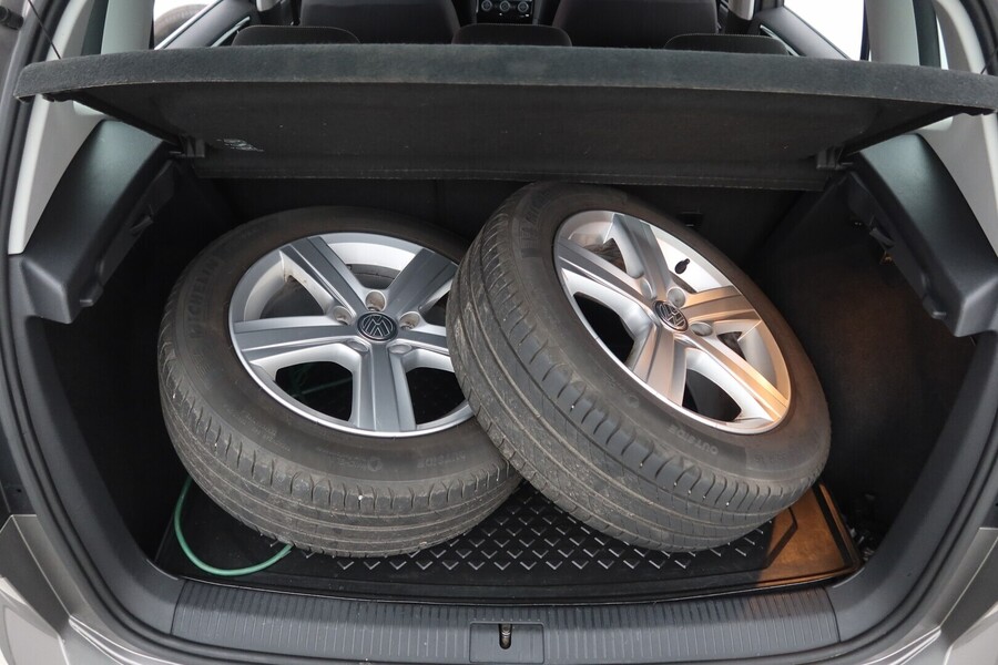 Volkswagen Golf Sportsvan vaihtoauto