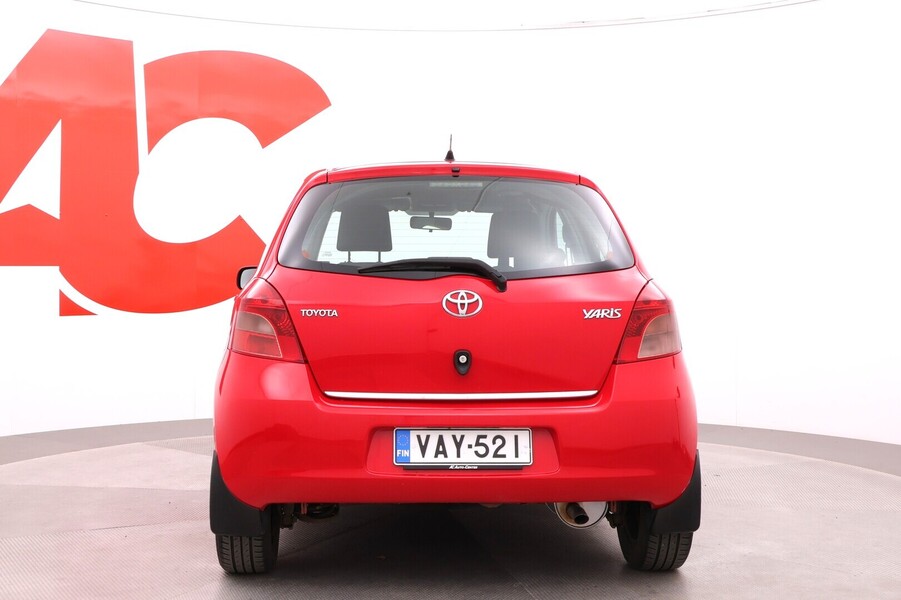 Toyota Yaris vaihtoauto