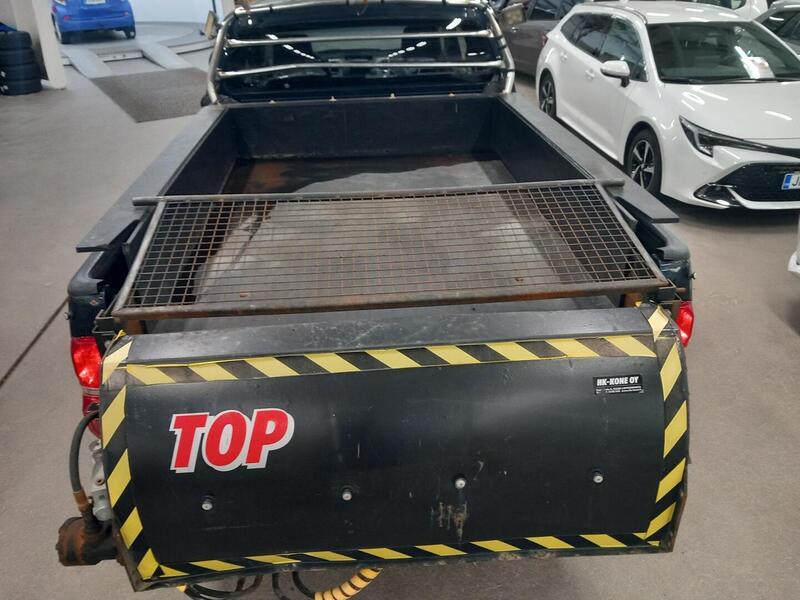 Toyota Hilux vaihtoauto