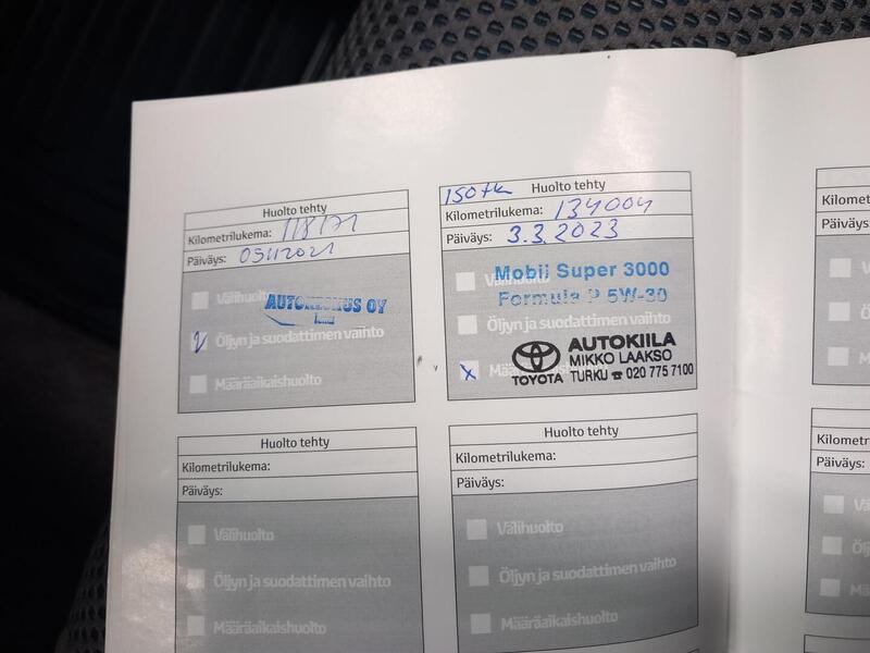 Toyota Hilux vaihtoauto