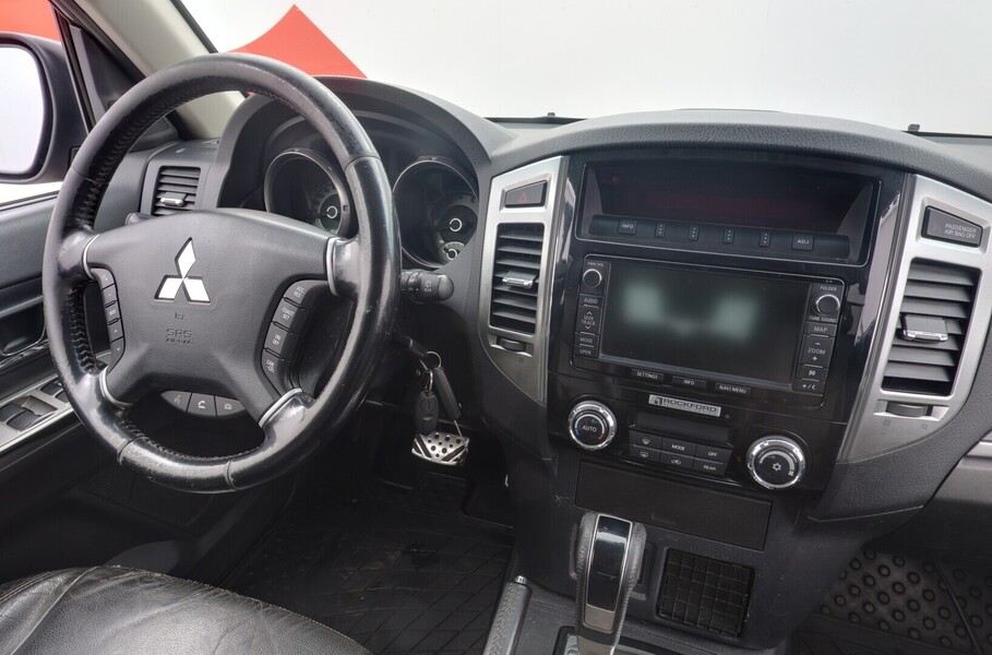 Mitsubishi Pajero vaihtoauto