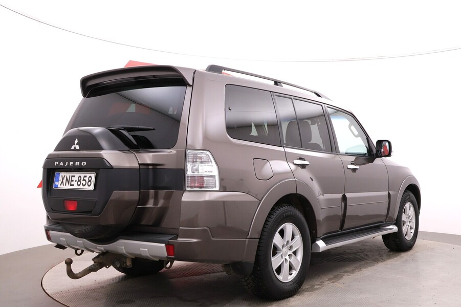 Mitsubishi Pajero vaihtoauto
