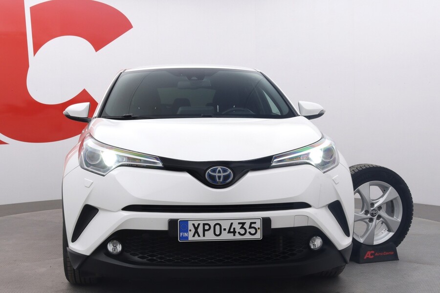 Toyota C-HR vaihtoauto