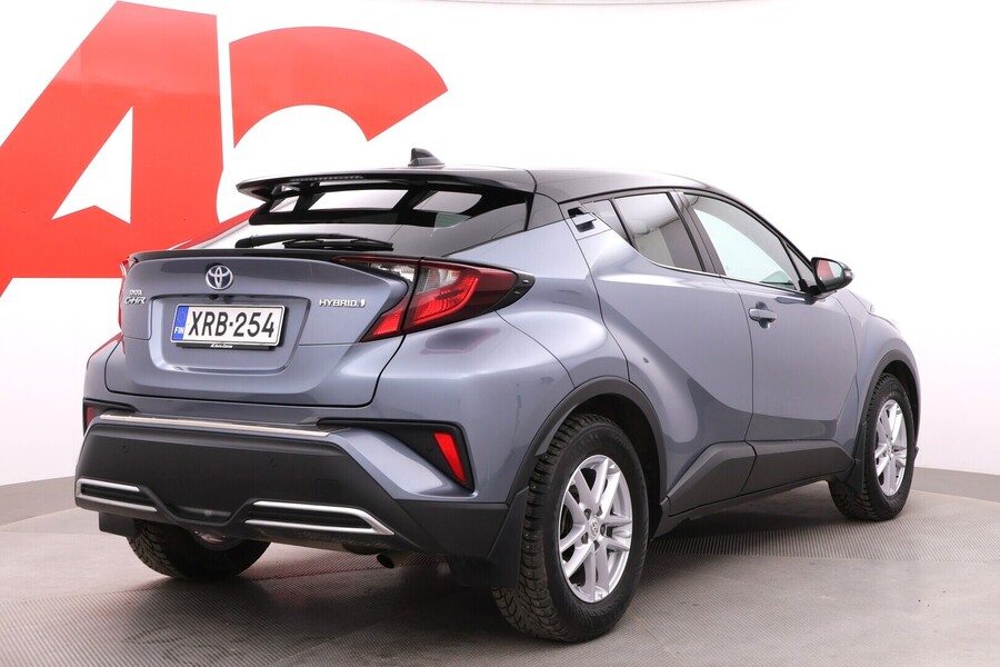 Toyota C-HR vaihtoauto