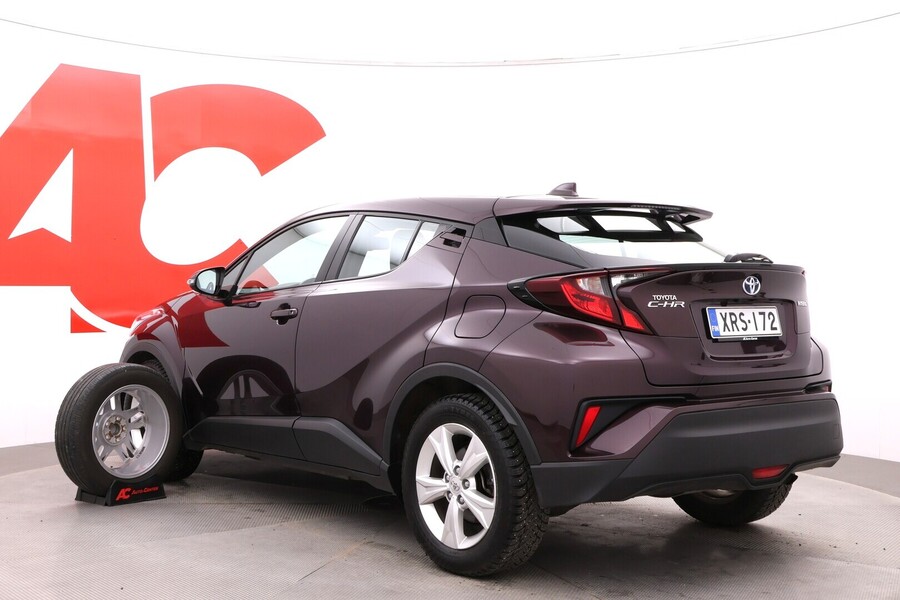 Toyota C-HR vaihtoauto