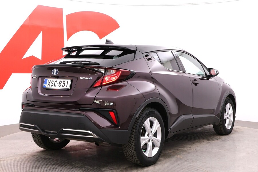 Toyota C-HR vaihtoauto