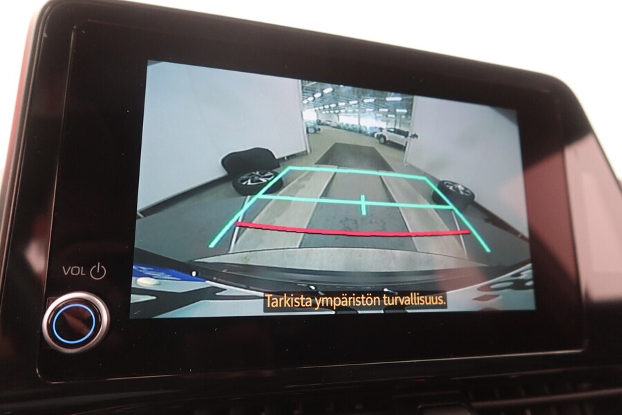 Toyota C-HR vaihtoauto