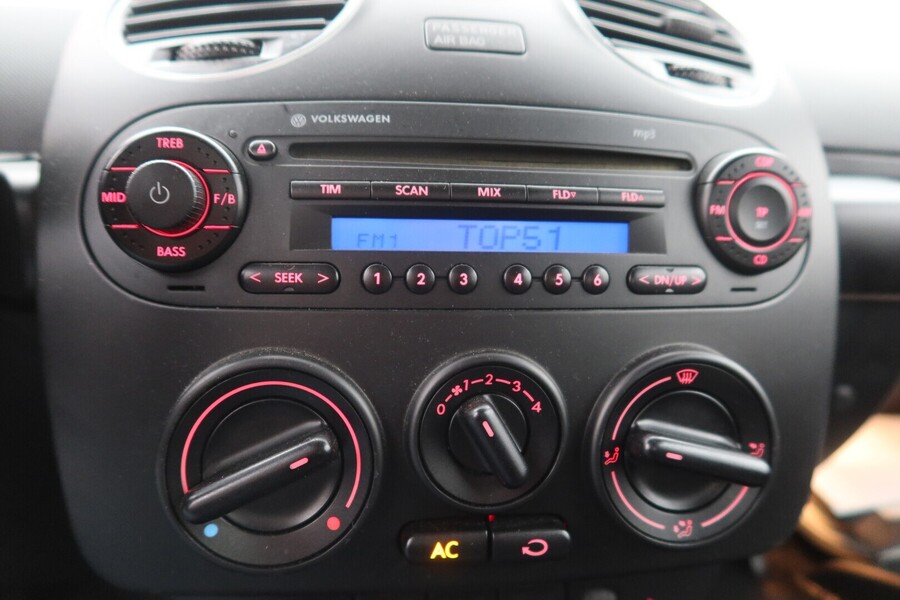 Volkswagen New Beetle vaihtoauto