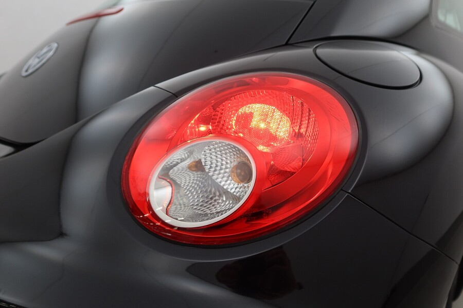 Volkswagen New Beetle vaihtoauto