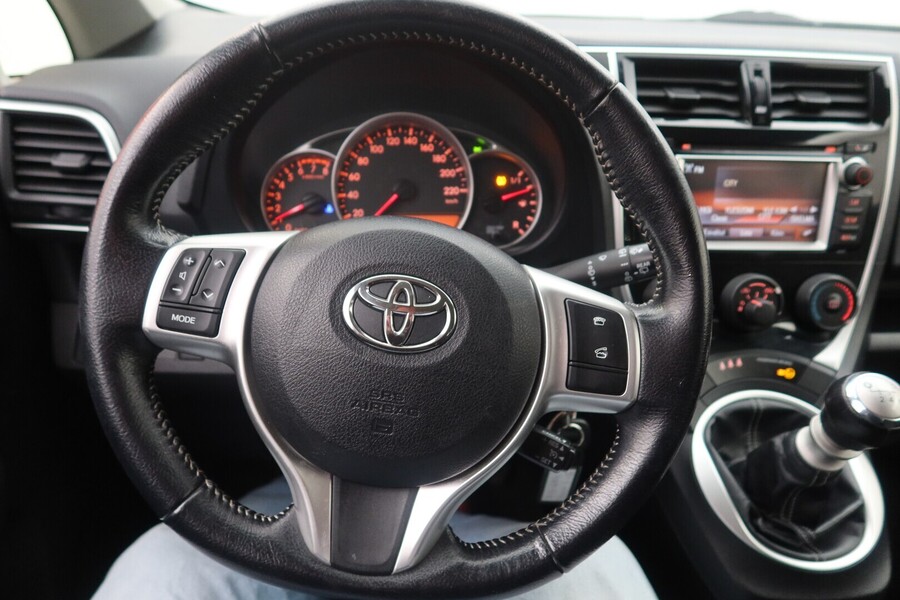 Toyota Verso-S vaihtoauto