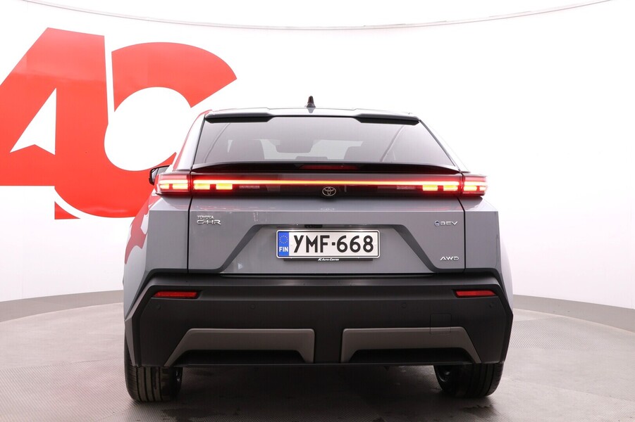 Toyota C-HR+ vaihtoauto