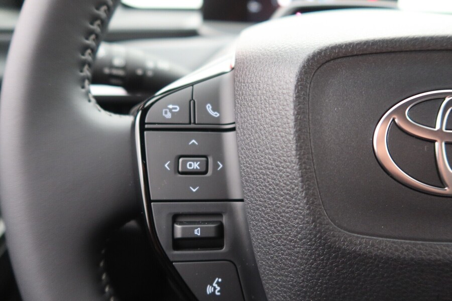 Toyota C-HR+ vaihtoauto