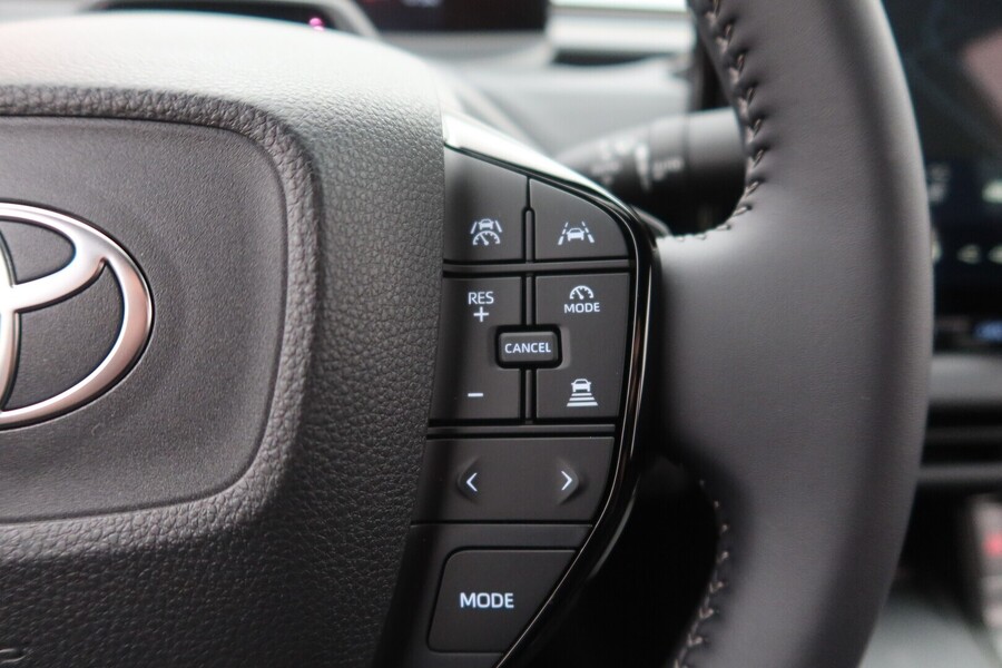 Toyota C-HR+ vaihtoauto