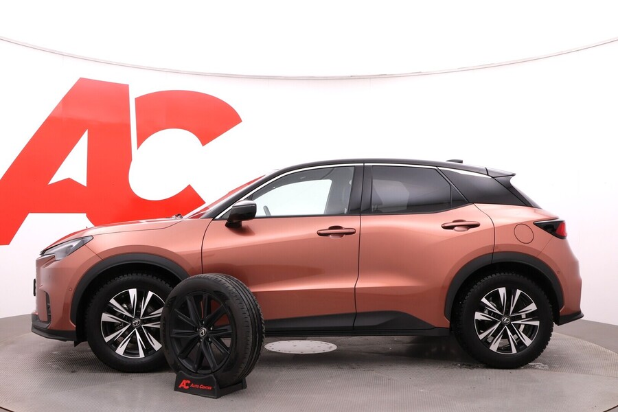 Lexus LBX vaihtoauto