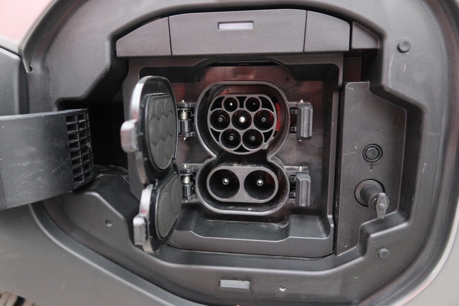 Toyota bZ4X vaihtoauto