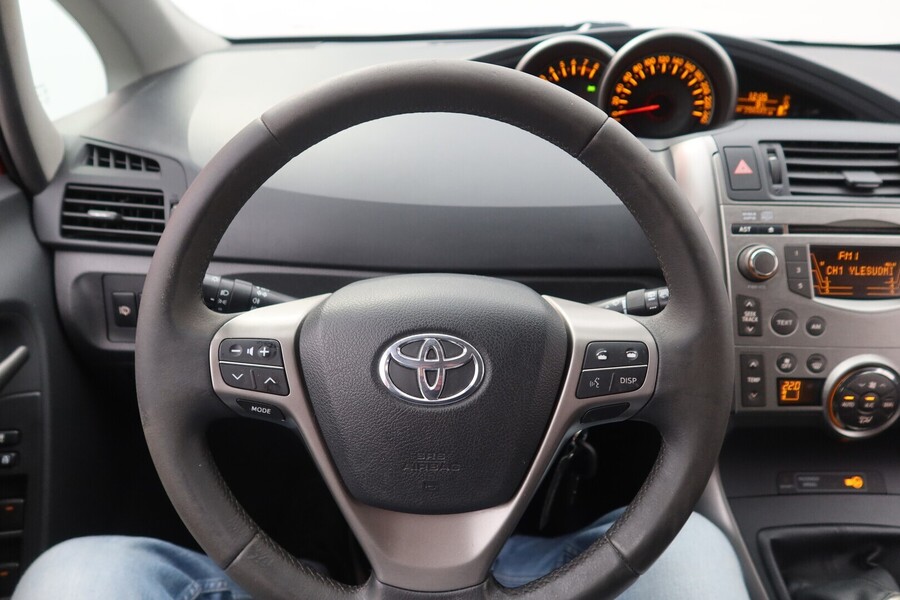 Toyota Verso vaihtoauto
