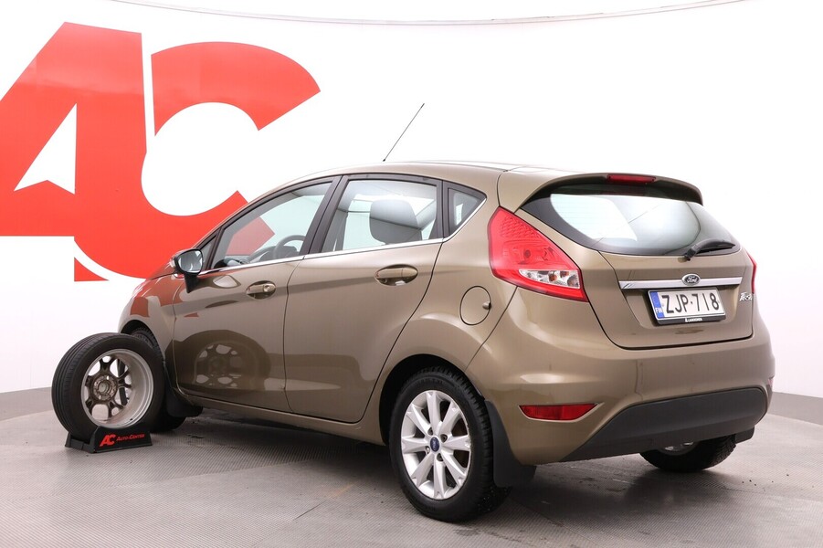 Ford Fiesta vaihtoauto