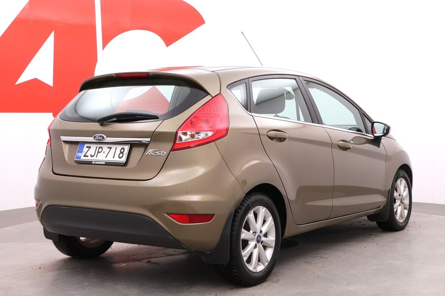 Ford Fiesta vaihtoauto