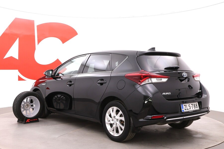 Toyota Auris vaihtoauto