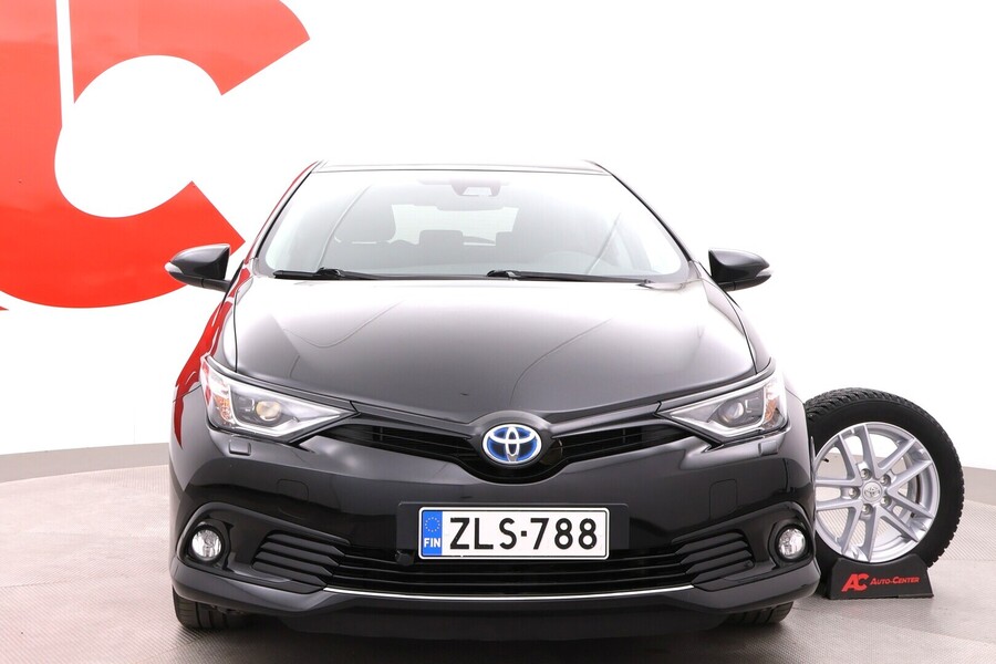 Toyota Auris vaihtoauto