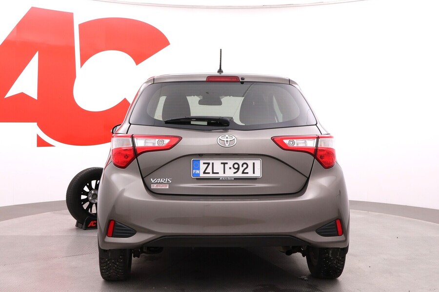 Toyota Yaris vaihtoauto