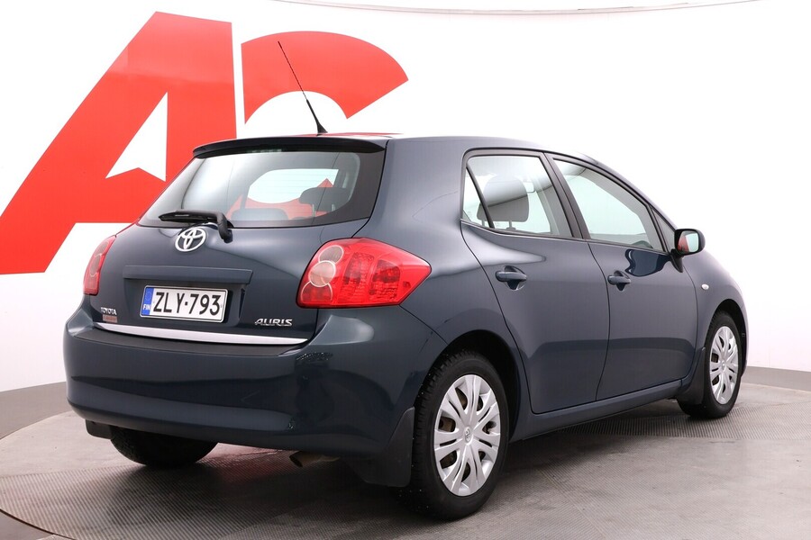 Toyota Auris vaihtoauto