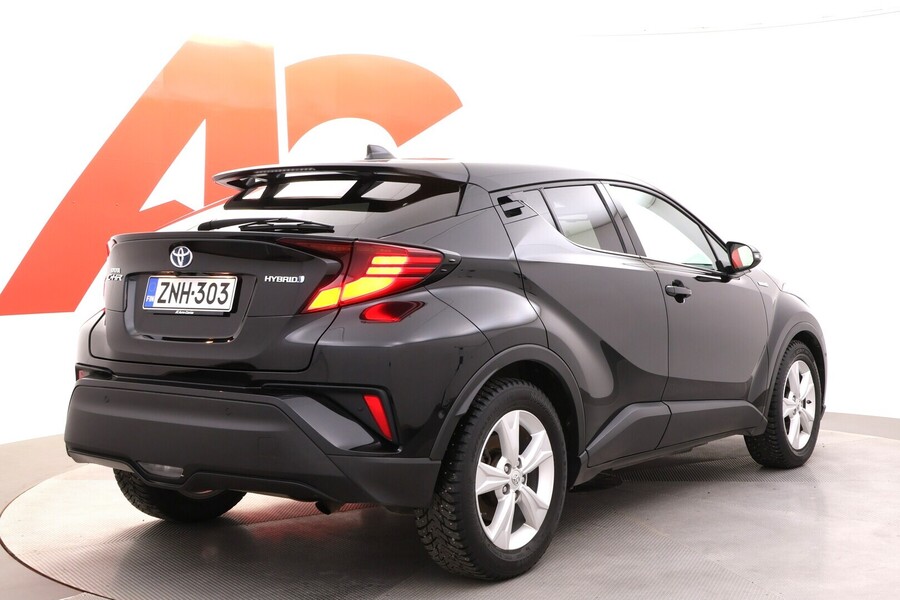 Toyota C-HR vaihtoauto