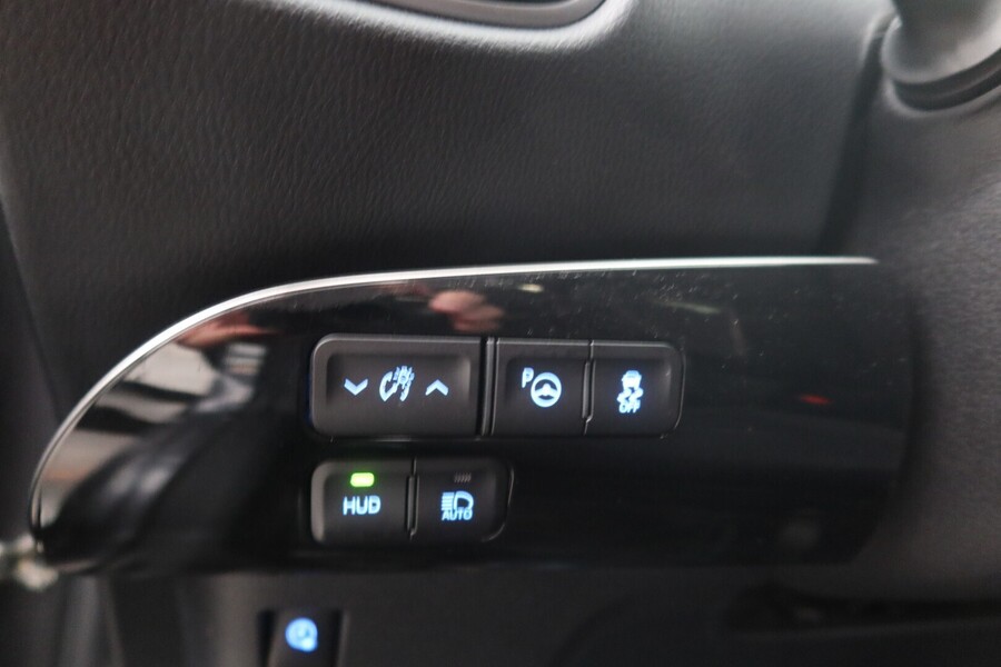 Toyota Prius Plug-in vaihtoauto