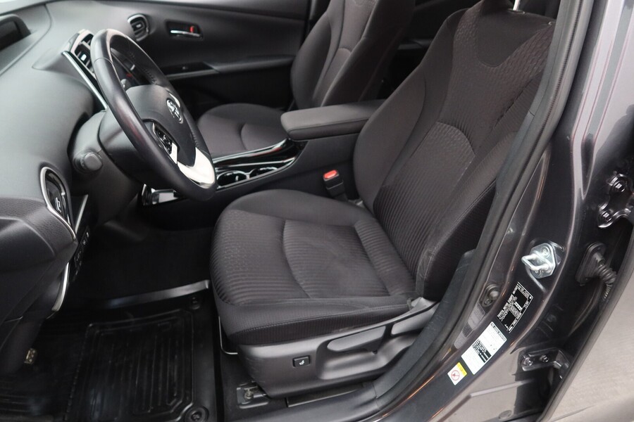 Toyota Prius Plug-in vaihtoauto