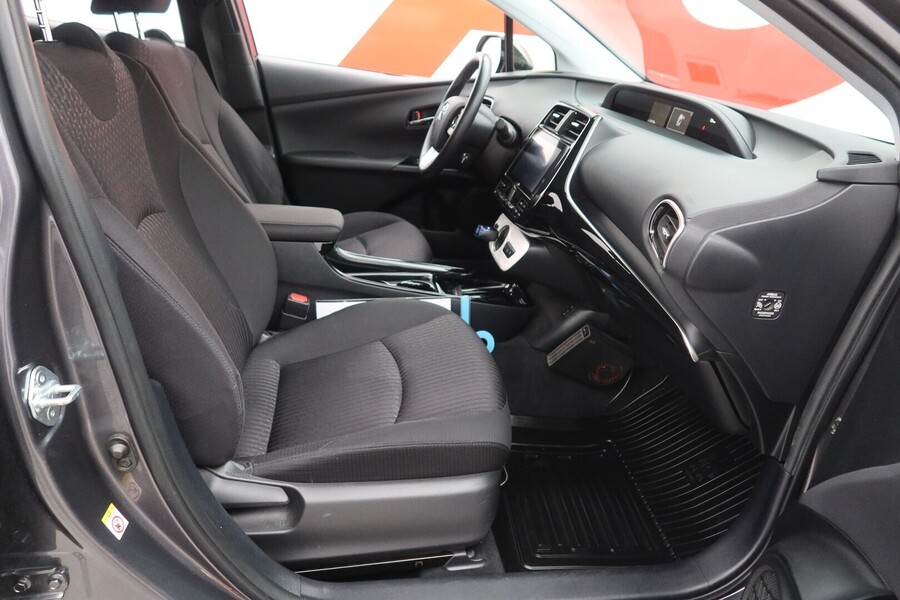 Toyota Prius Plug-in vaihtoauto