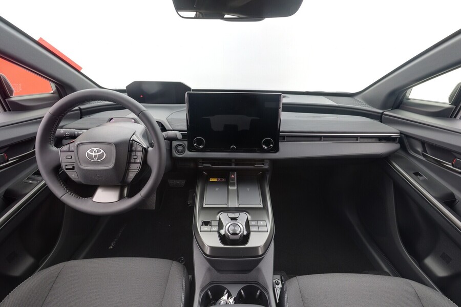 Toyota C-HR+ vaihtoauto