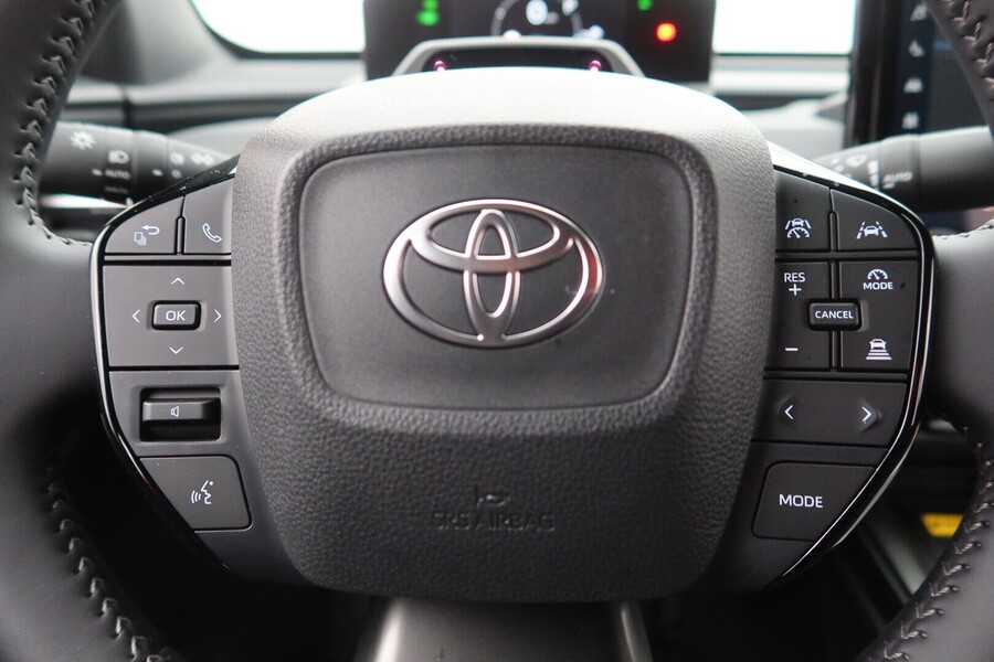 Toyota C-HR+ vaihtoauto