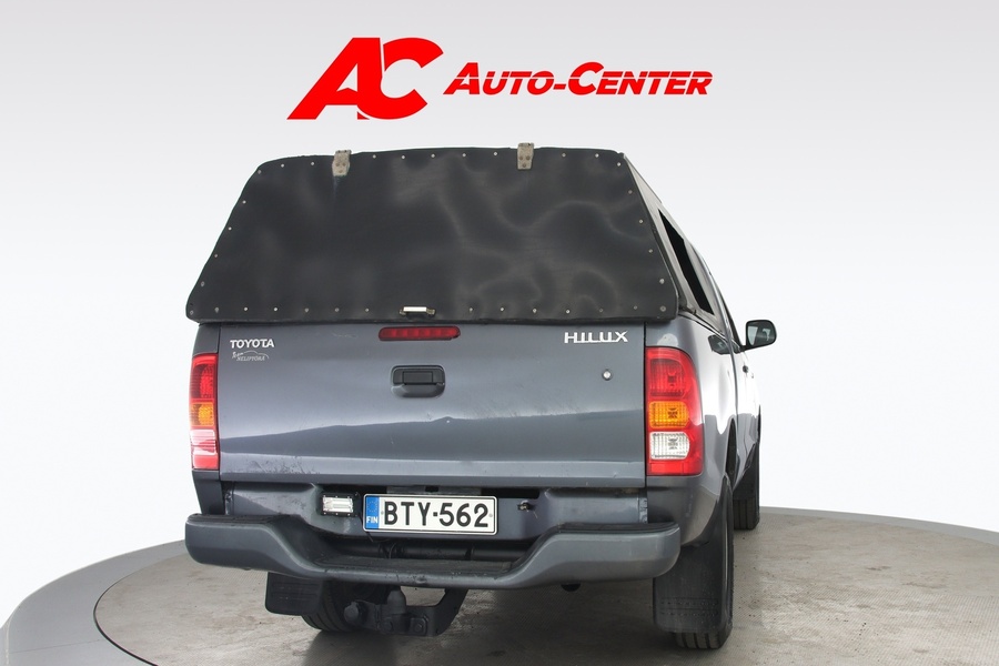 Toyota Hilux vaihtoauto