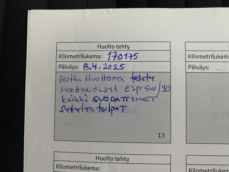 Toyota Auris vaihtoauto