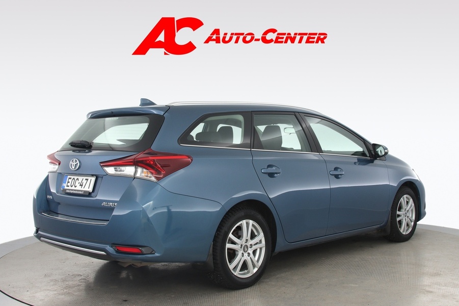 Toyota Auris vaihtoauto