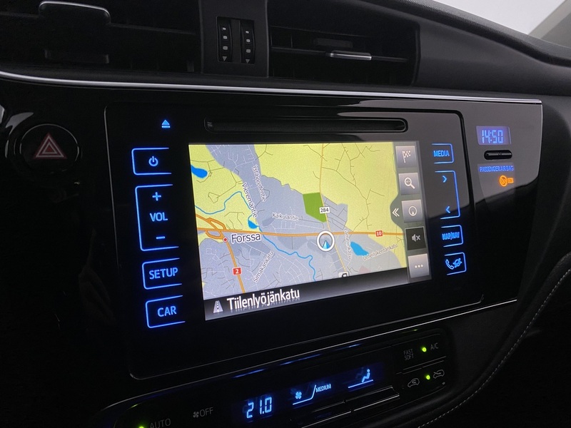 Toyota Auris vaihtoauto