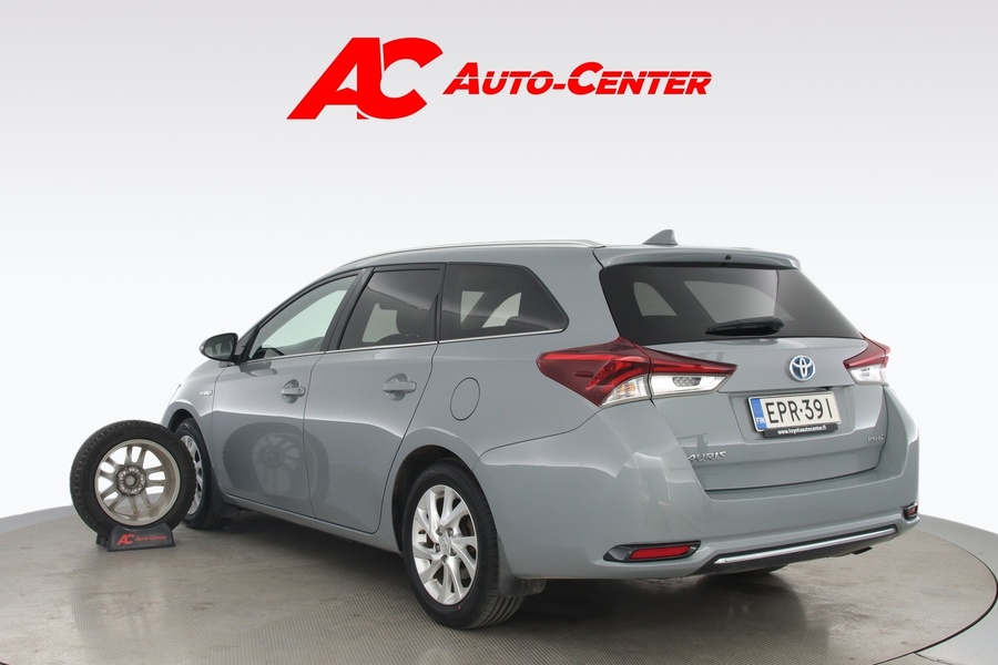 Toyota Auris vaihtoauto