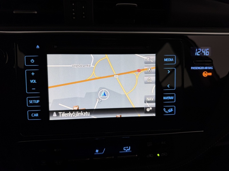 Toyota Auris vaihtoauto