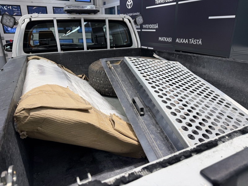 Toyota Hilux vaihtoauto