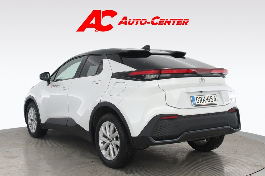 Toyota C-HR vaihtoauto