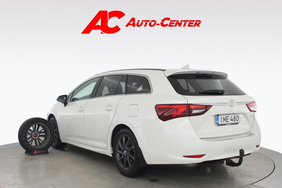 Toyota Avensis vaihtoauto