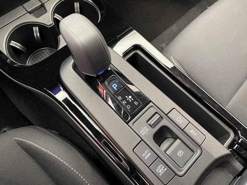 Toyota Prius Plug-in vaihtoauto