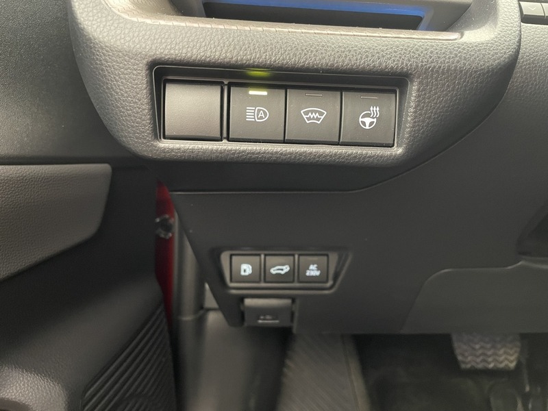 Toyota Prius Plug-in vaihtoauto